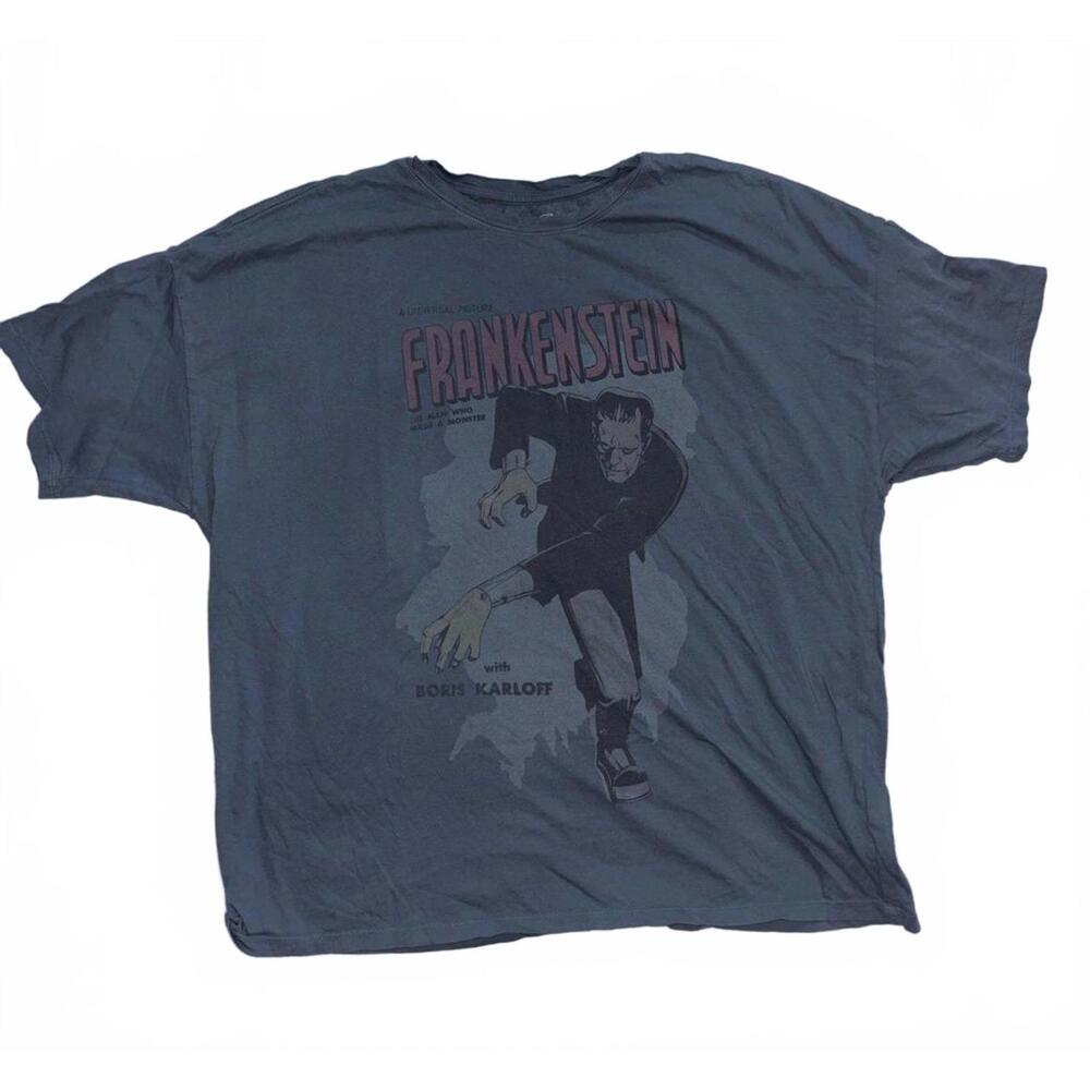 Tailgate By American Eagle Faded Frankenstein graphic t-shirt